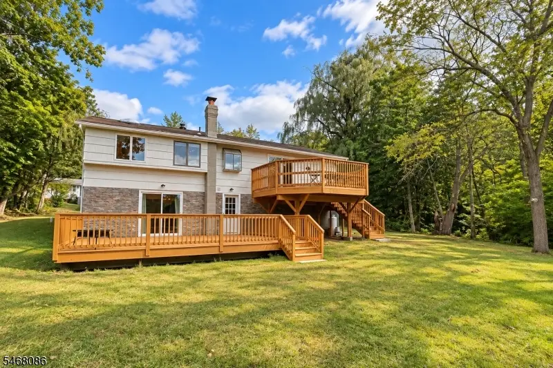 16 Wagon Wheel Rd, Vernon, NJ 07422 - #2