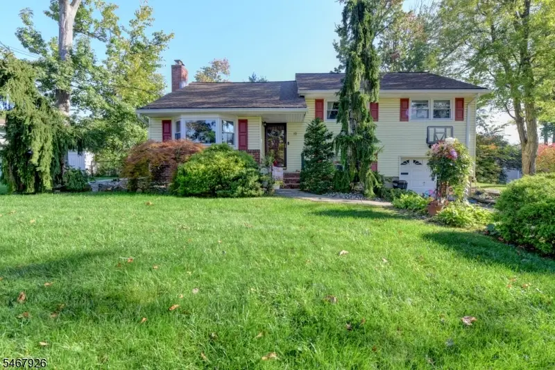 10 Lynn Dr, Springfield, NJ 07081 - #1