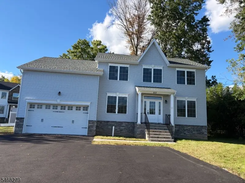 617 Vosseller Ave, Bound Brook, NJ 08805 - #1