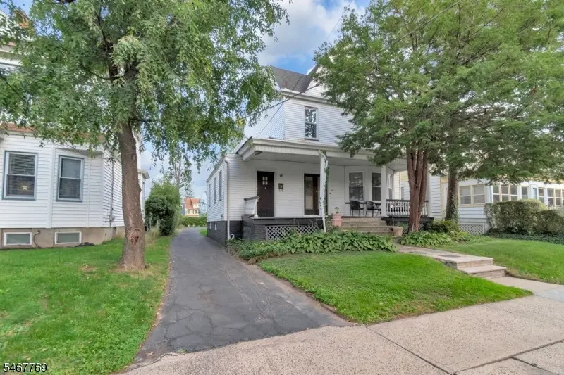 44 Oakland Terr, Newark, NJ 07106 - #1
