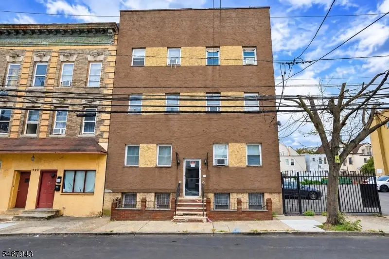592 N 6th St, Newark, NJ 07107 - #1