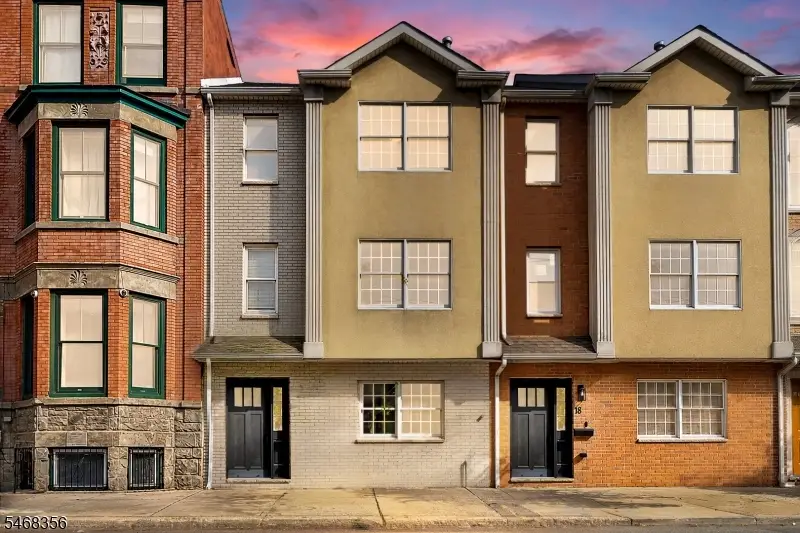 16 E Kinney St, Newark, NJ 07102 - #2