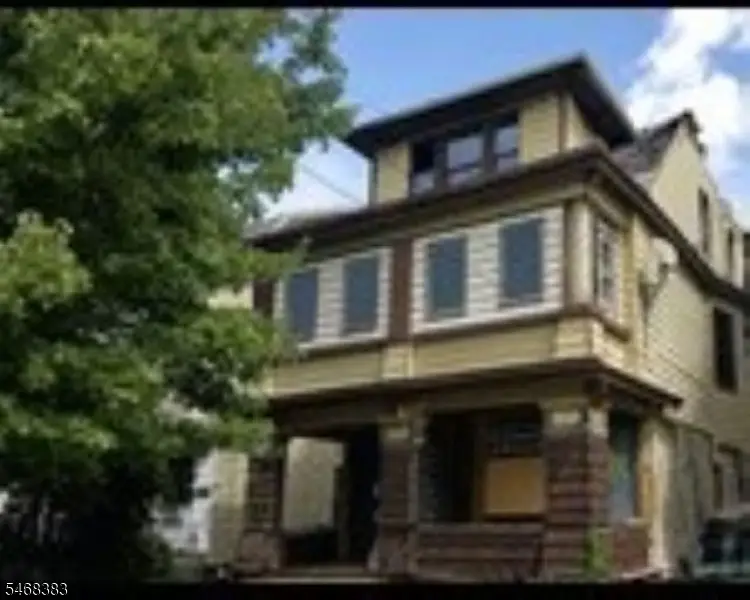 880 S 19th St, Newark, NJ 07108 - #1