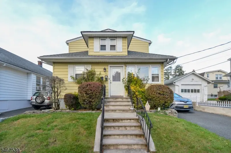 63 Frederick Ave, Hawthorne, NJ 07506 - #2