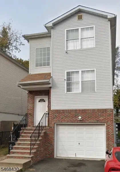 243 N 19th St, East Orange City, NJ 07017