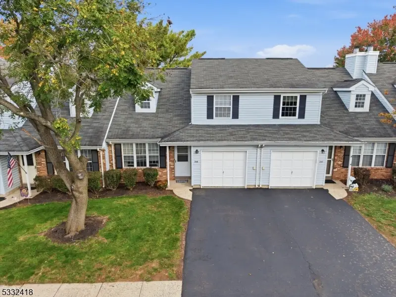 268 Edgeware Ct, Franklin, NJ 08873 - #1