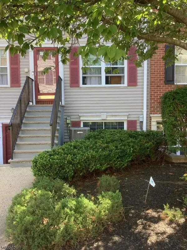 54 Yancy Dr #54, Newark City, NJ 07103