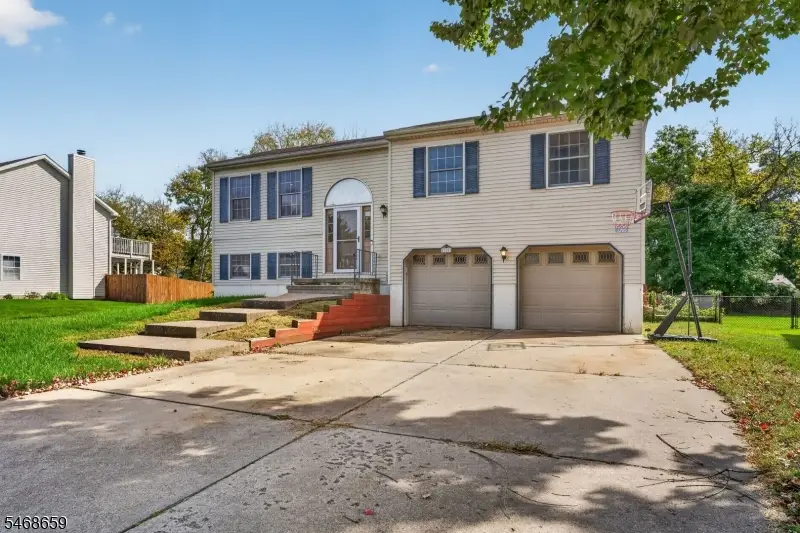 928 Liberty St, Belvidere, NJ 07823 - #2