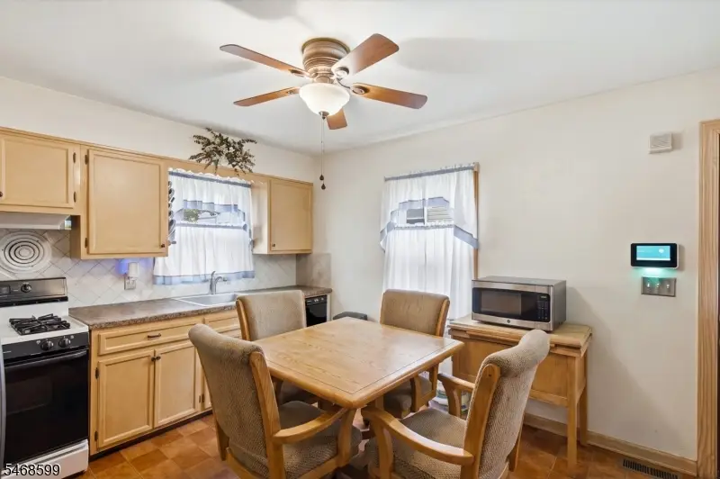 729 E Curtis St, Linden, NJ 07036 - #3