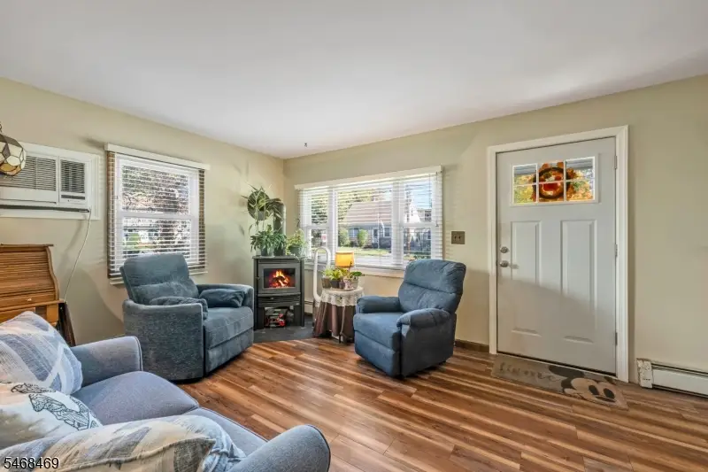 41 Wanaque Ave, Haskell, NJ 07420 - #3