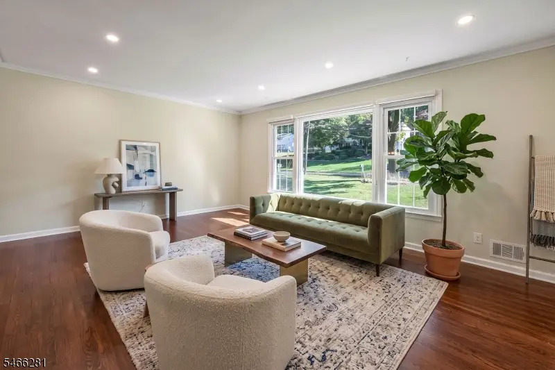 6 Dorothy Dr, Morris, NJ 07960 - #2