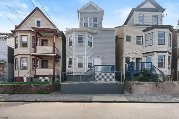 83 Mercer St, Paterson City, NJ 07524