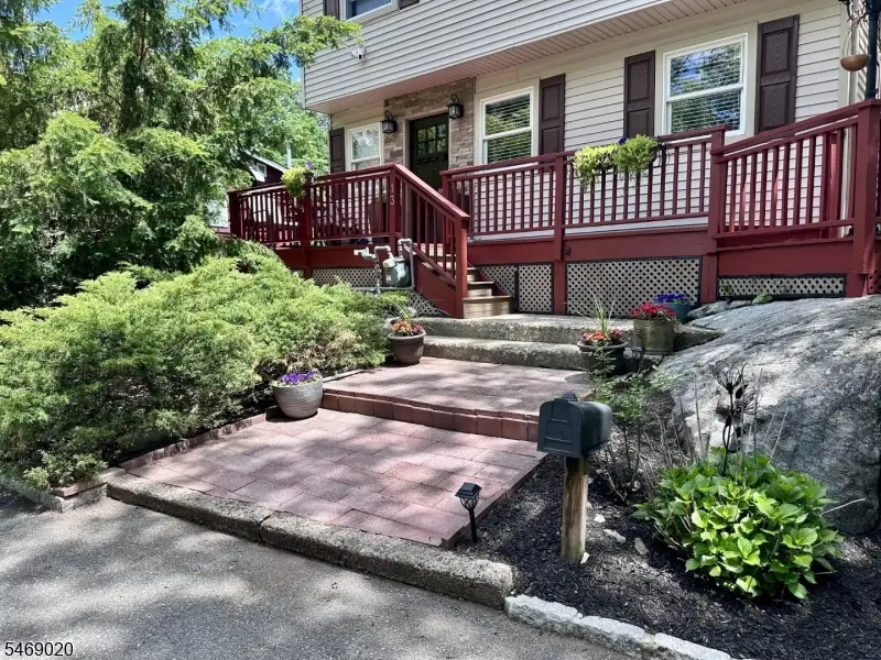13 Oak St, Haskell, NJ 07420 - #3