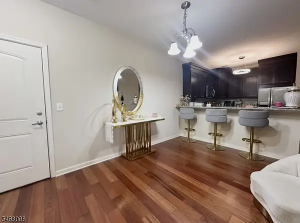 102 E Elizabeth Ave #412, Linden City, NJ 07036