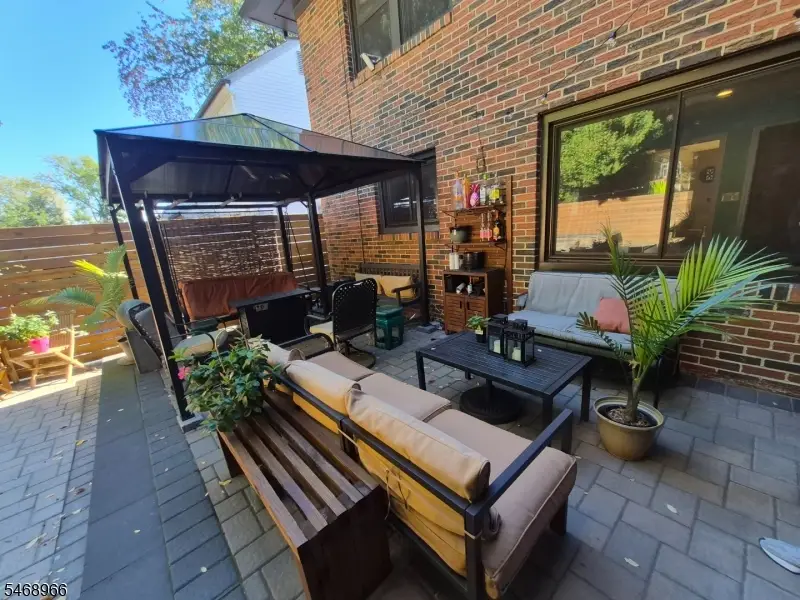 107 Hansbury Ave, Newark, NJ 07112 - #2