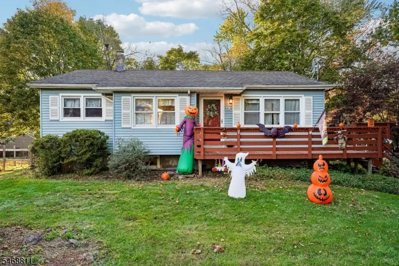 9 Ridgeview Ct, Hardyston, NJ 07460 - #1