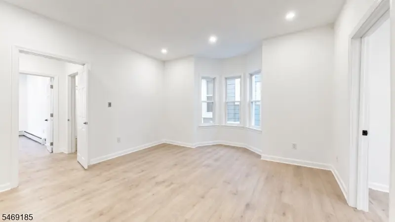 321 Amherst St, East Orange, NJ 07018 - #1