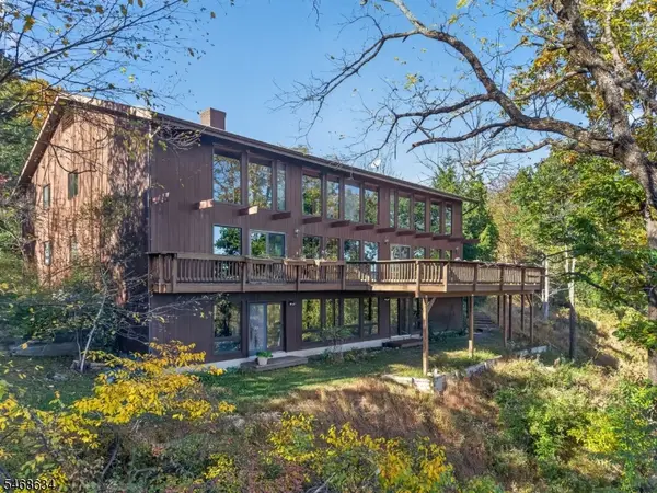8 Farm Valley Ln, Blairstown Twp., NJ 07825