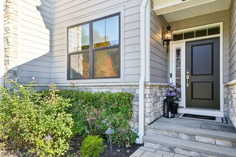 6 Concord Ct, Warren, NJ 07059 - #2