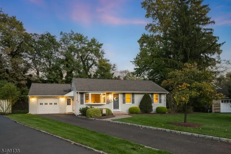 12 Eaton Ct, Summit, NJ 07901 - #1