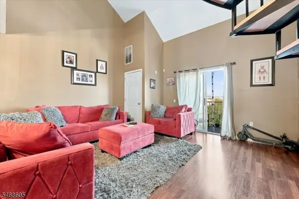 39 Union St #406, Hackensack City, NJ 07601