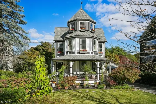 37 Mountain Ave, Summit City, NJ 07901