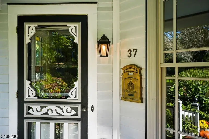 37 Mountain Ave, Summit, NJ 07901 - #3