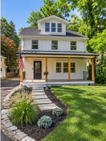 129 W Oak St, Basking Ridge, NJ 07920 - #1