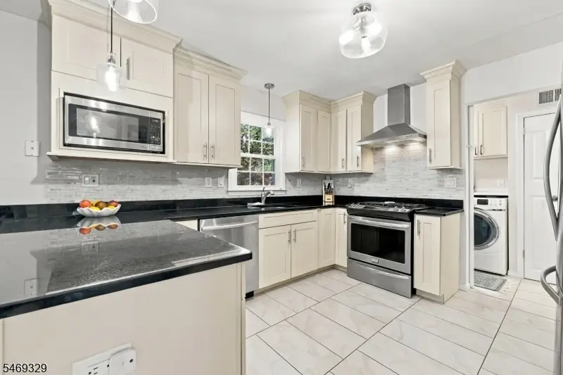 49 Raynor Rd, Morris, NJ 07960 - #3