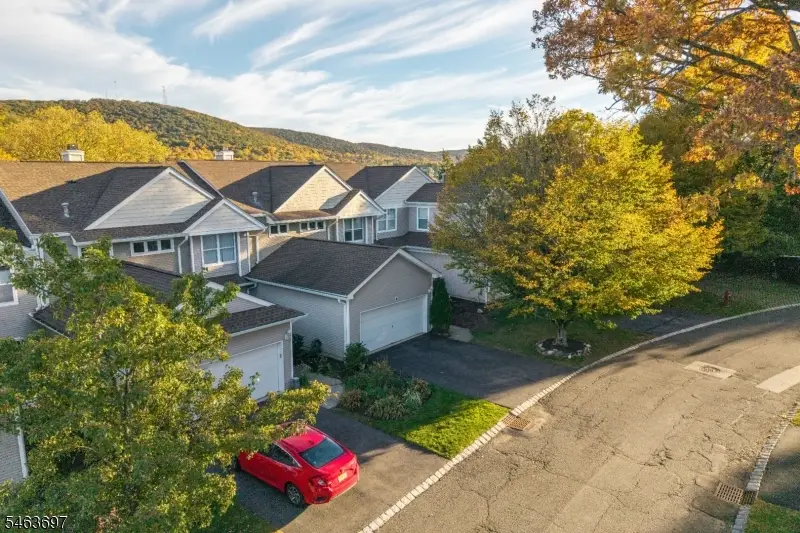 4 Hornbeam Way, Hardyston, NJ 07419 - #3