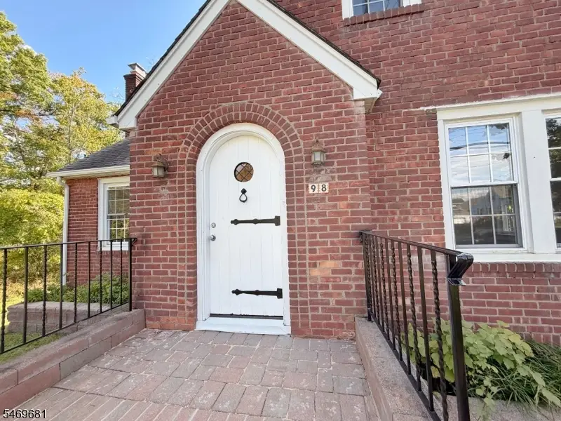 98 Troy Rd, East Hanover, NJ 07936 - #2