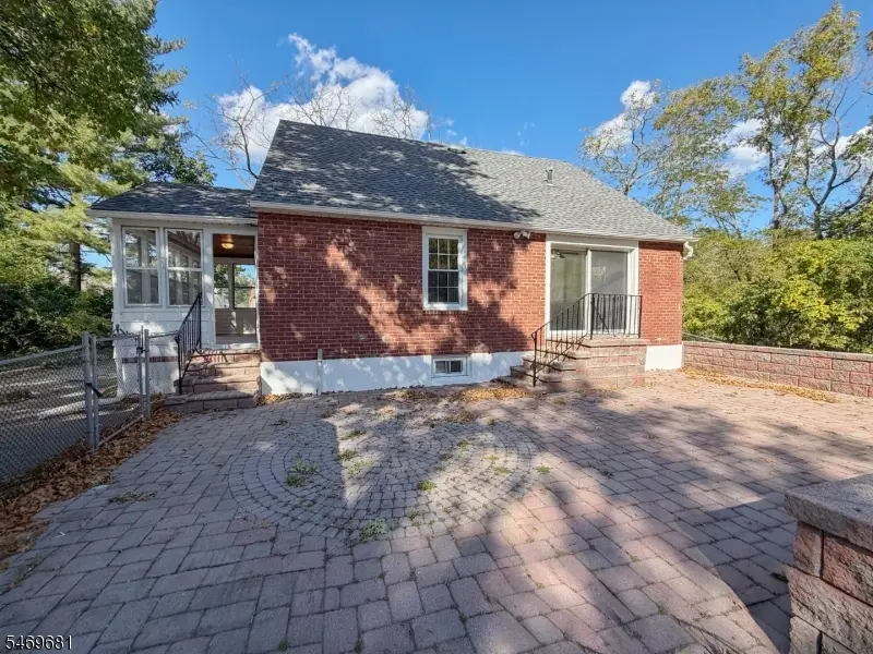 98 Troy Rd, East Hanover, NJ 07936 - #3