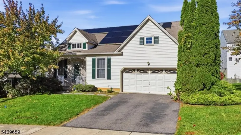14 Kyle Dr, Lopatcong, NJ 08865 - #1