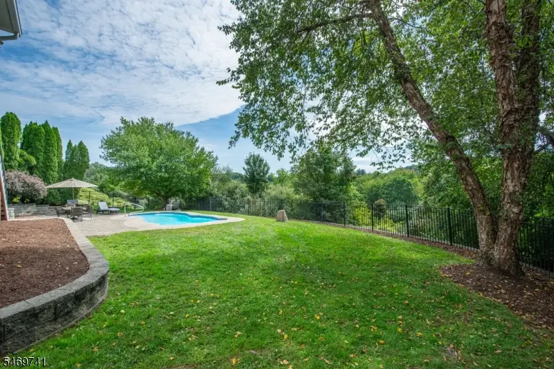 14 Vista Dr, Mount Olive, NJ 07836 - #3