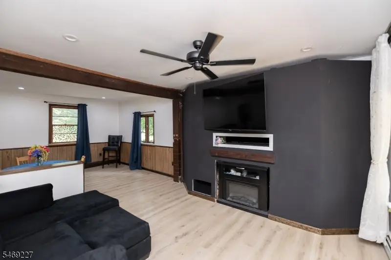 30 Henderson St, Oxford, NJ 07863 - #3
