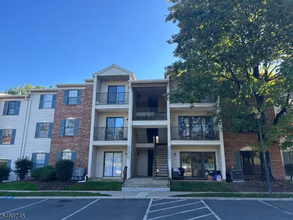 37 Fisher Drive, Franklin Twp., NJ 08823