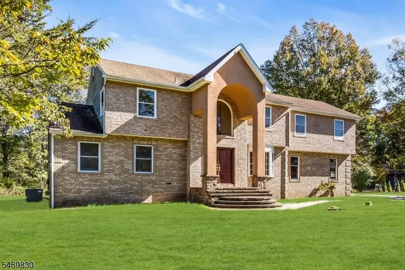79 Cherry Brook Dr, Montgomery, NJ 08540 - #3