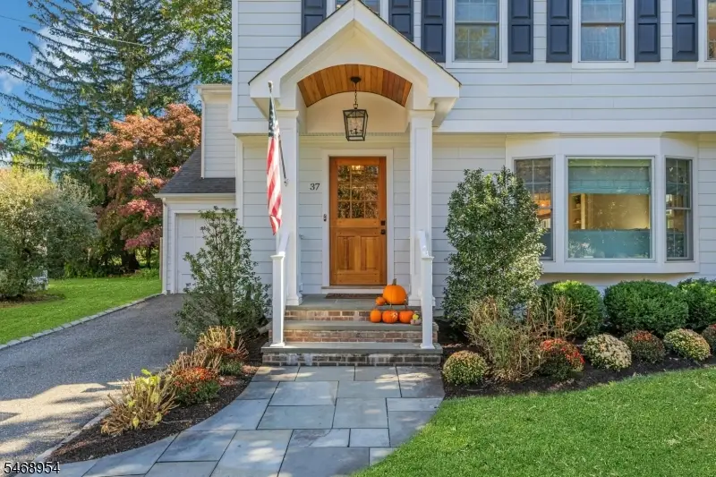 37 Fairview Ave, Summit, NJ 07901 - #2