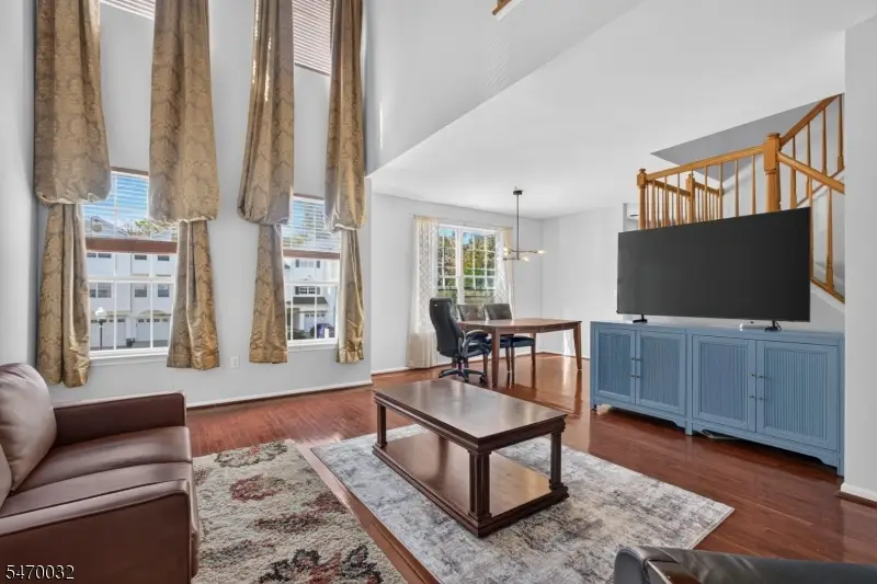 7 Caroline Foster Ct, Morris, NJ 07960 - #2