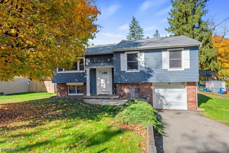 10 Barton Ln, Hopatcong, NJ 07843 - #1