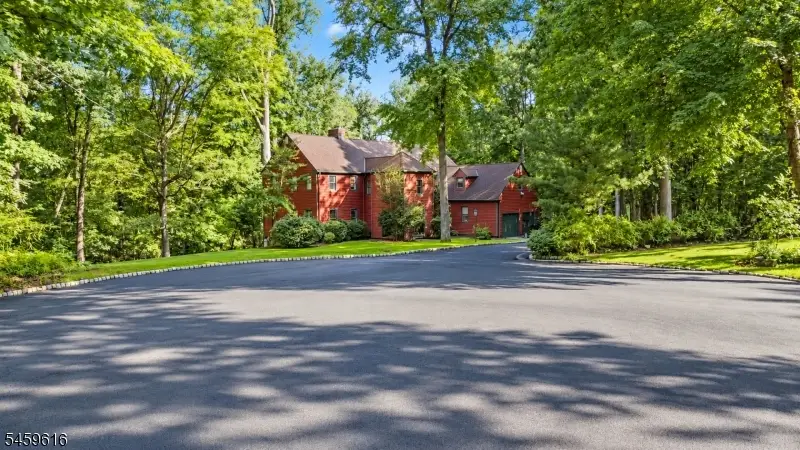 136 Crest Dr, Berkeley Heights, NJ 07901 - #3