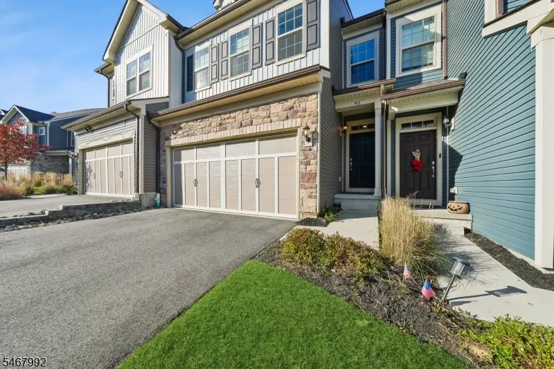 42 Dahlia Dr, Warren, NJ 07059 - #2