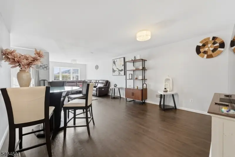 7 Harbor Front Ct, Elizabethport, NJ 07206 - #2