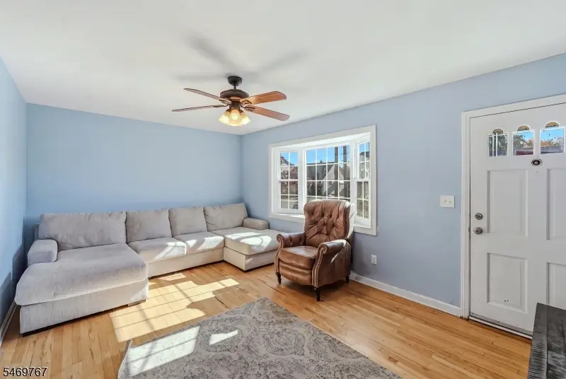 33 Hillside Dr, Totowa, NJ 07512 - #3