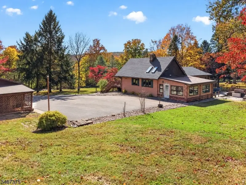 2 Lois Ln, Hampton, NJ 08827 - #2