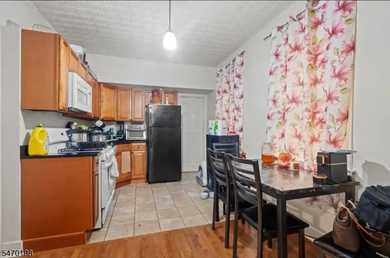 46 Clinton St, Paterson, NJ 07522 - #3