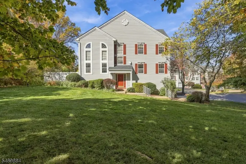 10 Knox Ct, The Hills, NJ 07920 - #1