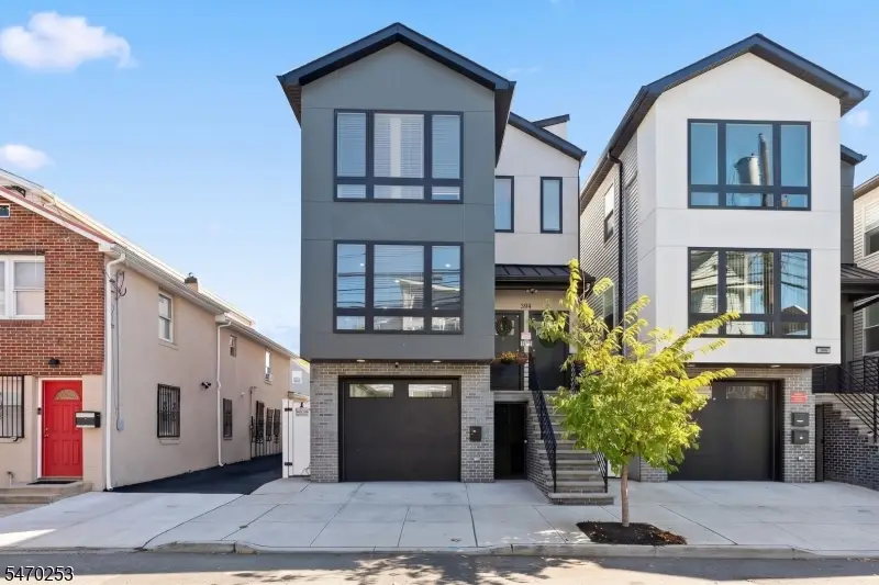 394 S 9th St, Newark, NJ 07103 - #1