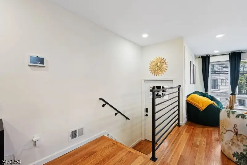 394 S 9th St, Newark, NJ 07103 - #2