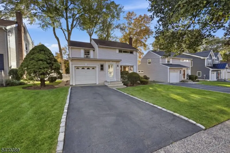 15 Brentwood Dr, Verona, NJ 07044 - #2